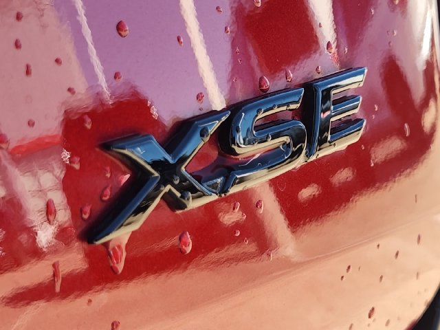 New 2026 Toyota Sienna XSE AWD/4WD image 7