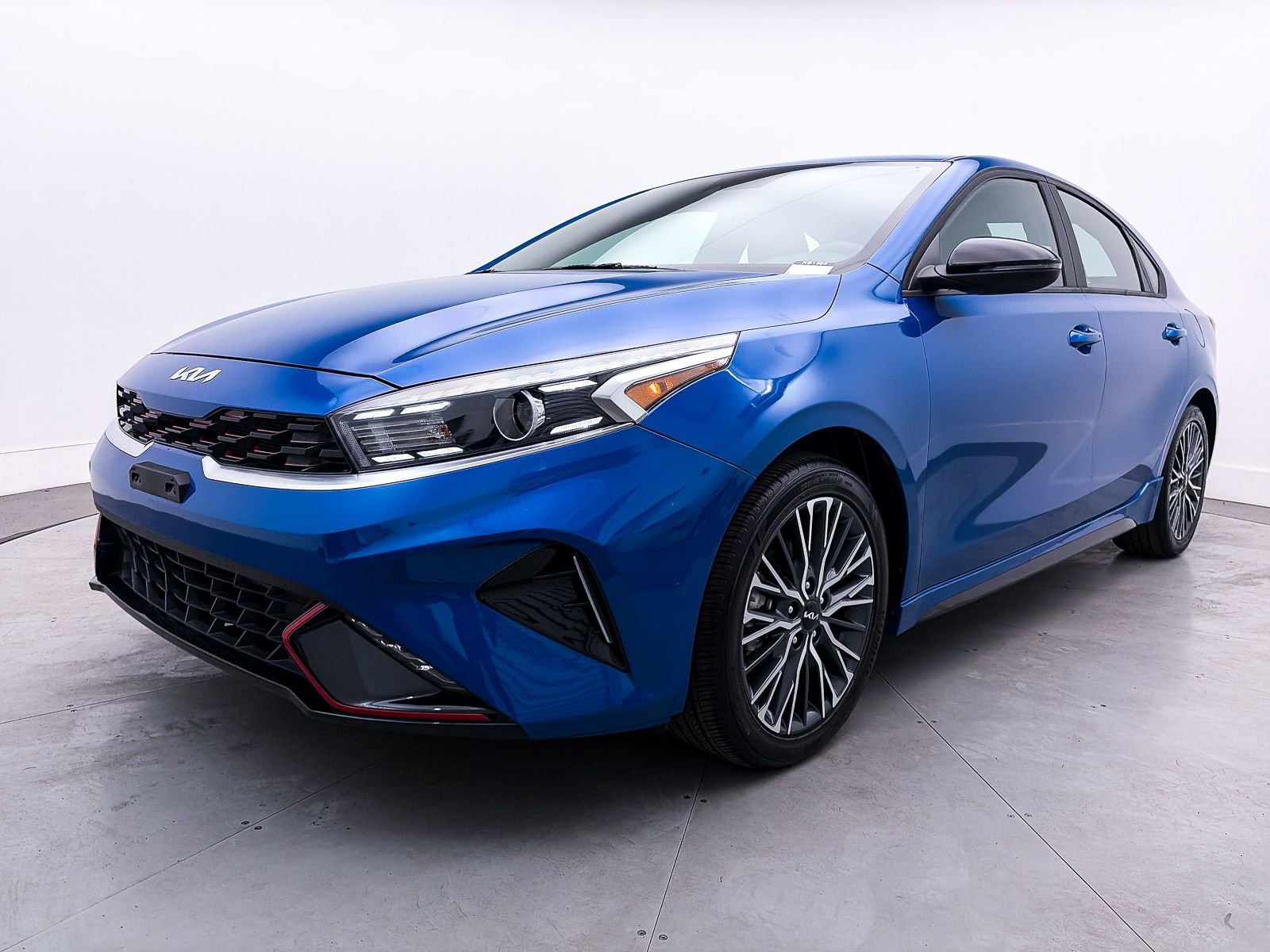 Used 2023 Kia Forte GT-Line image 12