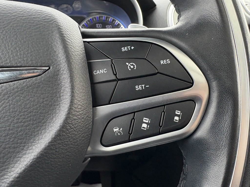 Used 2019 Chrysler 300 C w/ Sun, Sound & Nav Package image 47