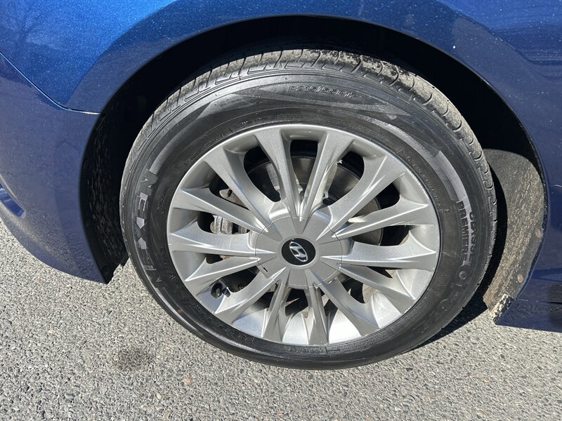 Used 2015 Hyundai Sonata Limited FWD image 7
