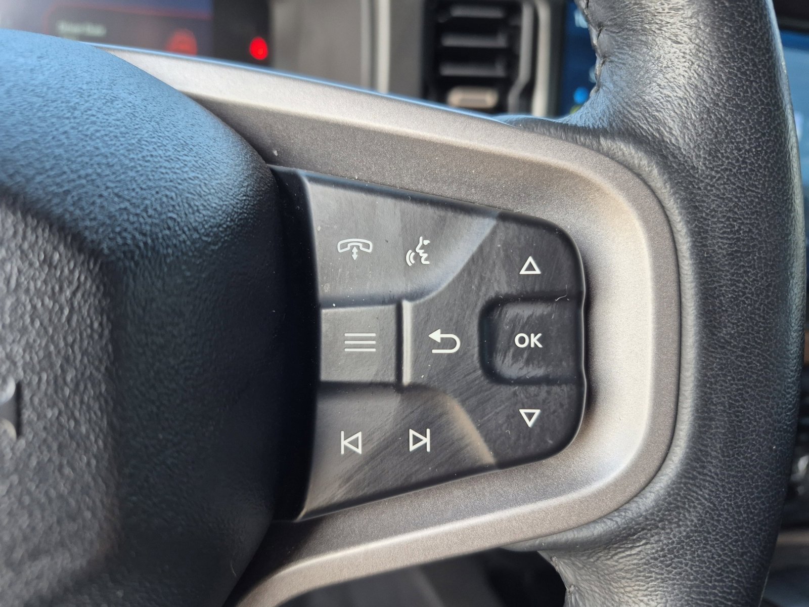 Used 2024 Ford Bronco Outer Banks w/ Sasquatch Package AWD/4WD image 26