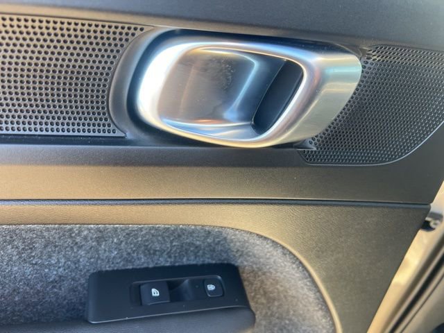 New 2025 Volvo XC40 B5 Ultra w/ Climate Package image 21