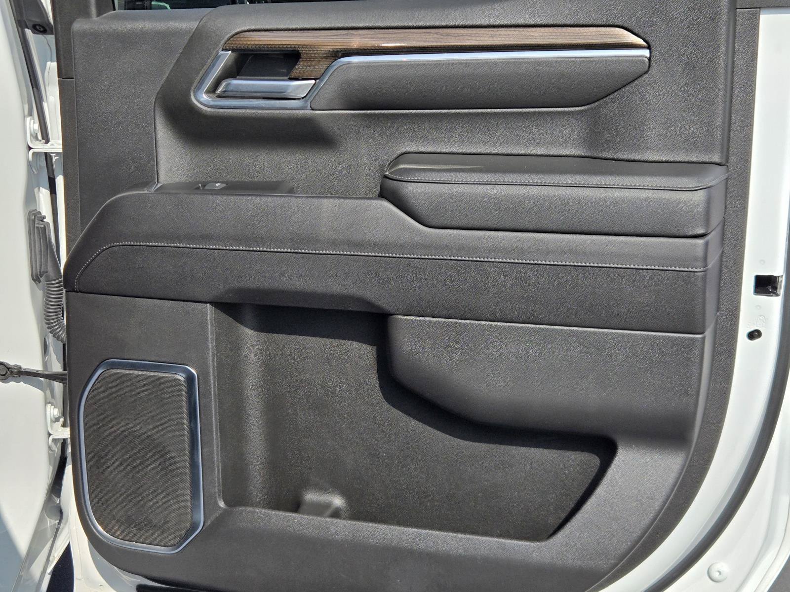 Used 2022 Chevrolet Silverado 1500 LT AWD/4WD image 29