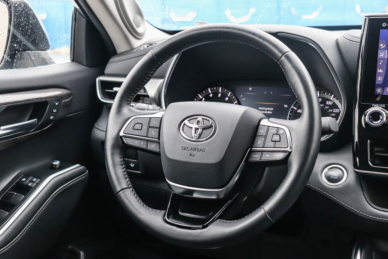 Used 2021 Toyota Highlander Platinum image 16