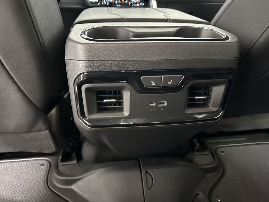Used 2024 GMC Sierra 2500 AT4 w/ AT4 Preferred Package AWD/4WD image 22