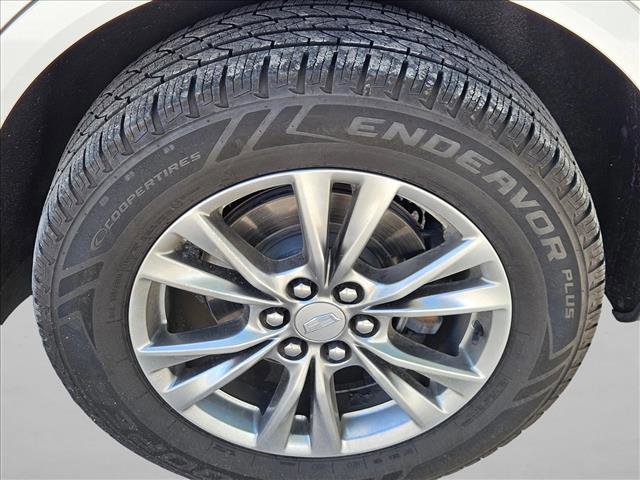 Used 2021 Cadillac XT5 Premium Luxury FWD image 5