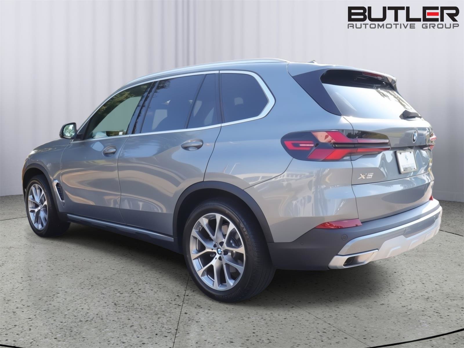 Used 2024 BMW X5 sDrive40i w/ Premium Package RWD image 4
