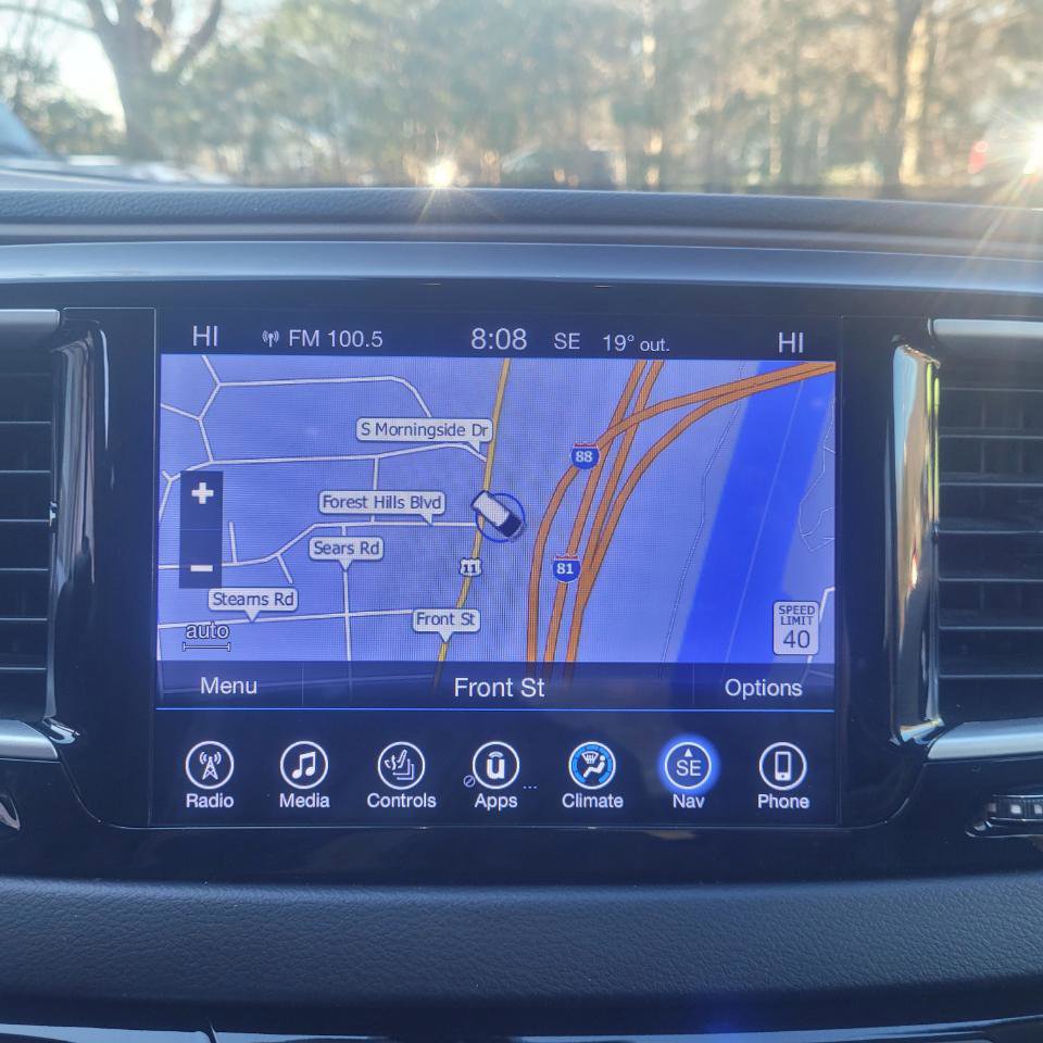 Used 2017 Chrysler Pacifica Touring-L w/ Tire & Wheel Group image 20