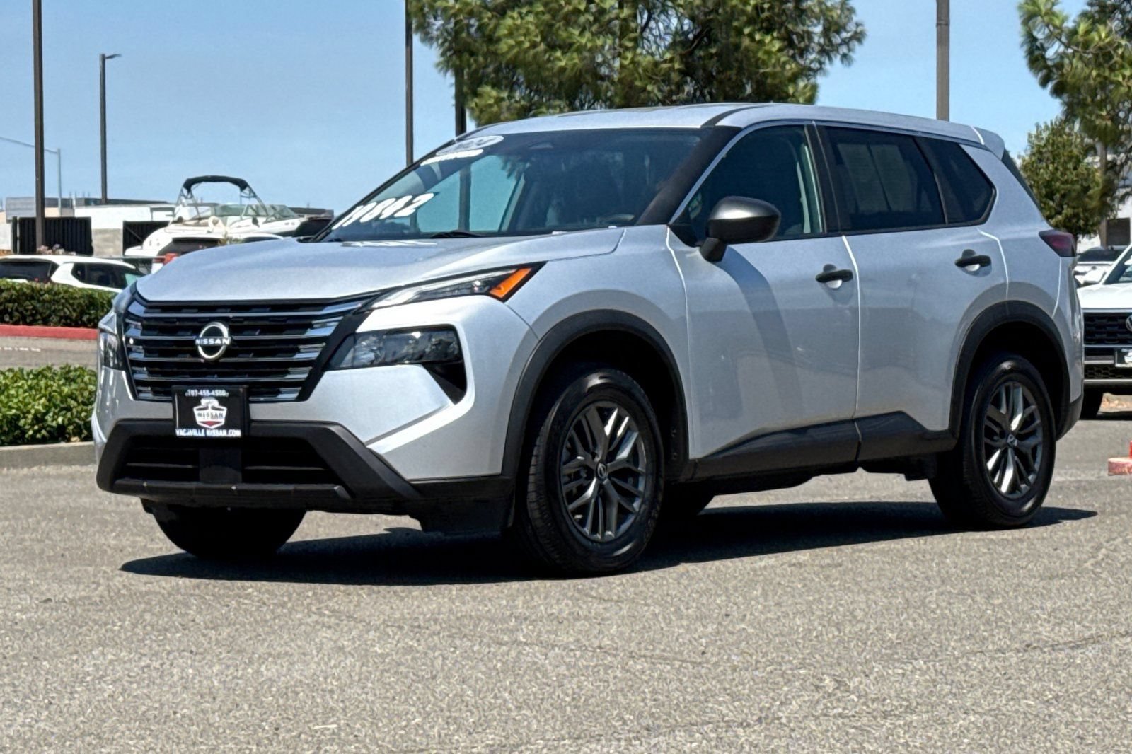 Used 2024 Nissan Rogue S FWD image 10