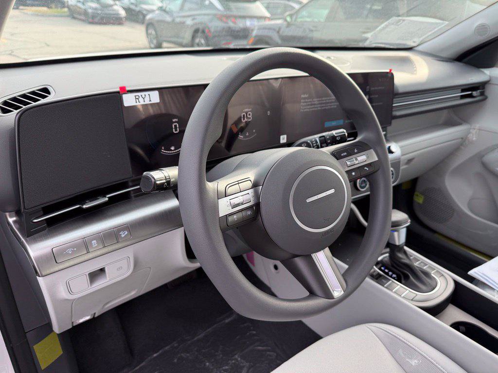 New 2027 Hyundai Kona SE AWD/4WD image 12