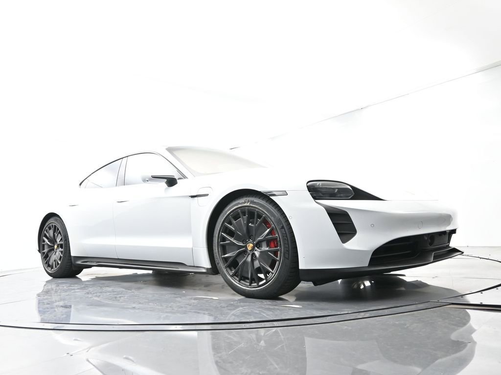 Certified 2022 Porsche Taycan GTS image 51