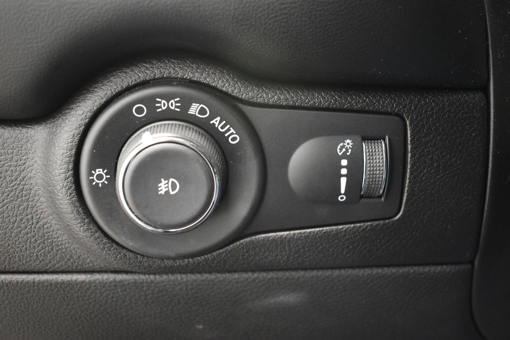 Certified 2021 Dodge Durango R/T w/ Technology Group image 38