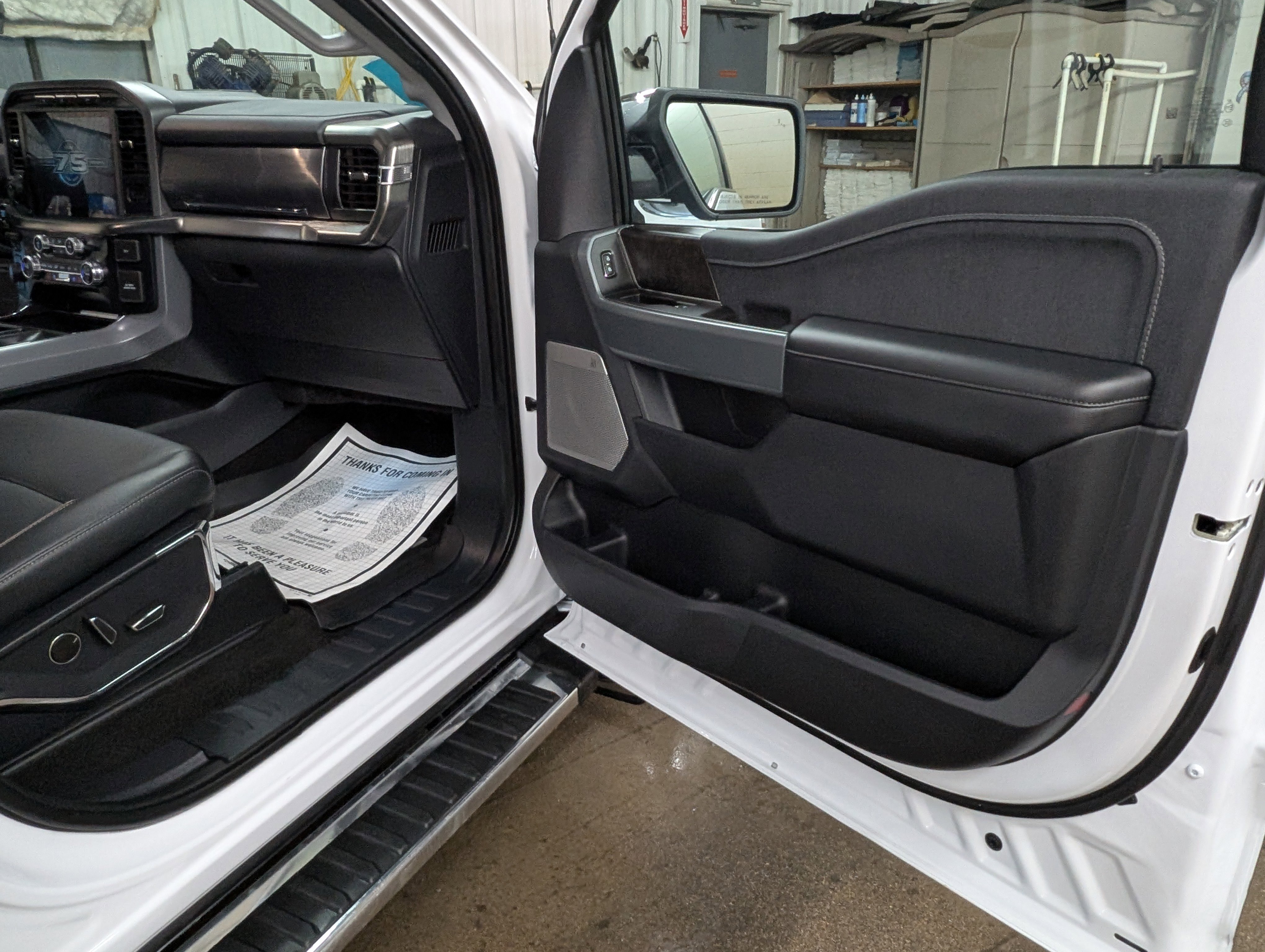 Used 2023 Ford F150 Lariat w/ Equipment Group 502A High image 5