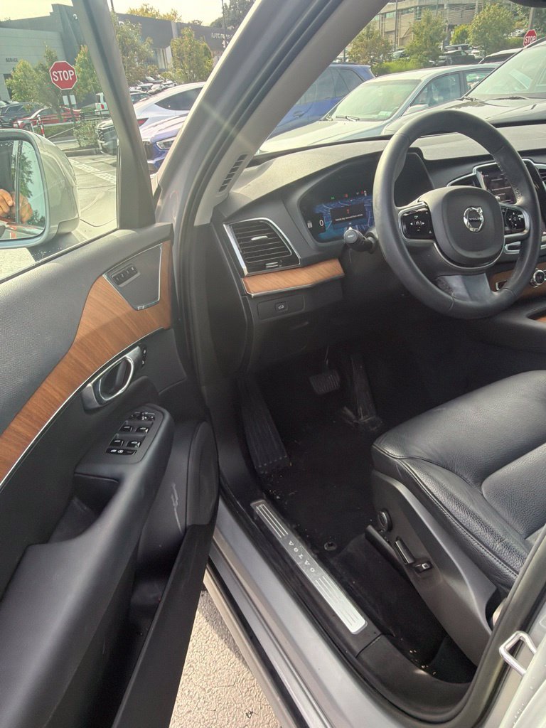 Certified 2023 Volvo XC90 B6 Plus AWD/4WD image 11