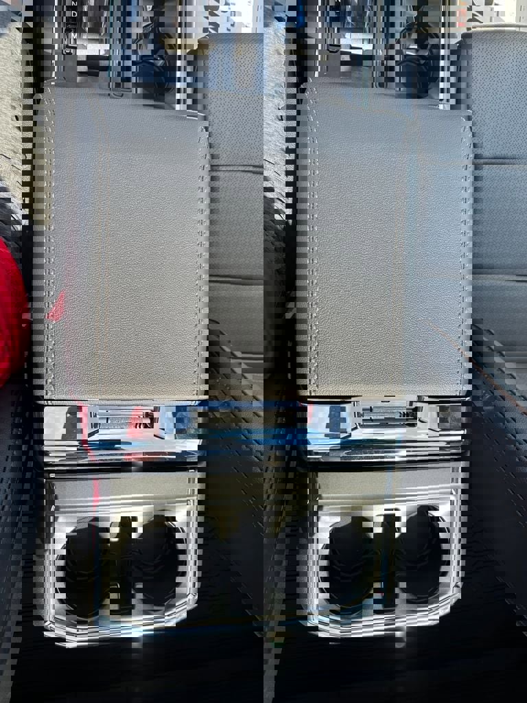 New 2025 Ford F150 Lariat w/ Equipment Group 502A High image 17