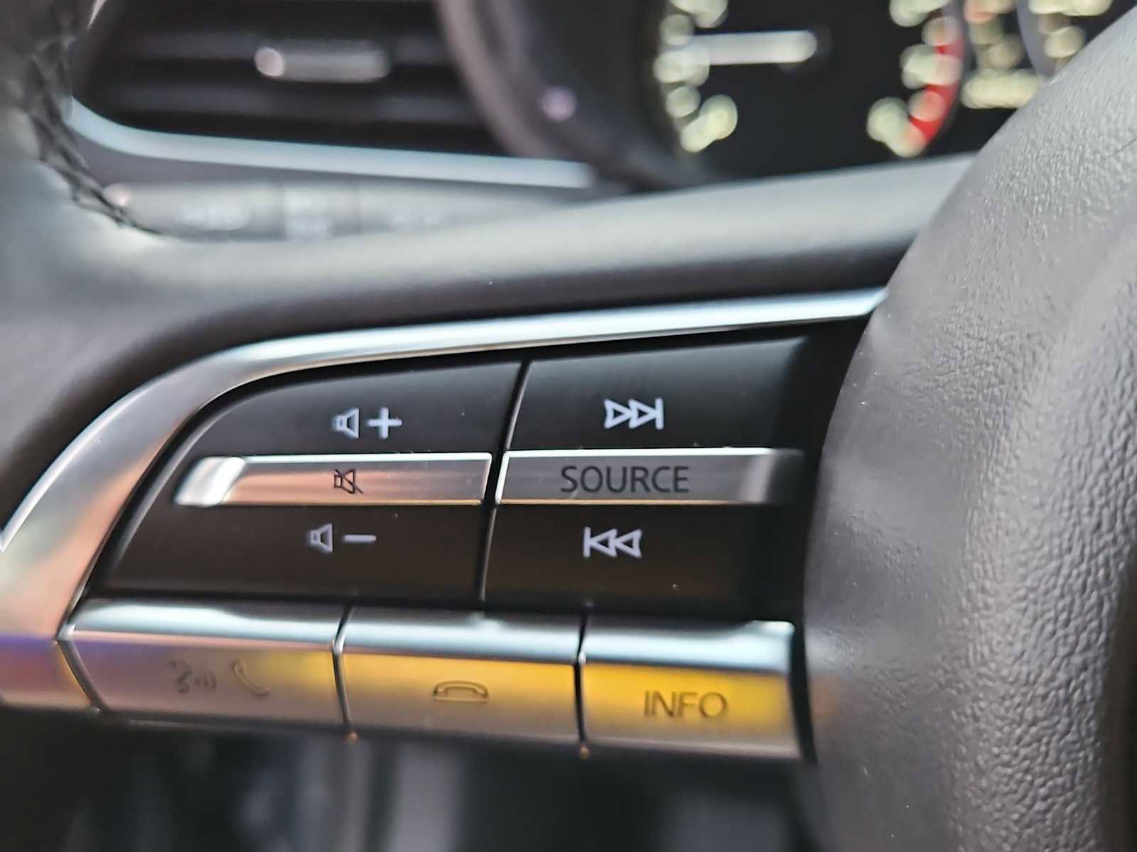 Used 2023 MAZDA MAZDA3 s image 24