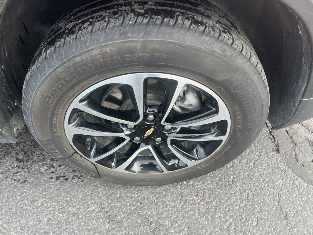 Used 2025 Chevrolet TrailBlazer LT image 2