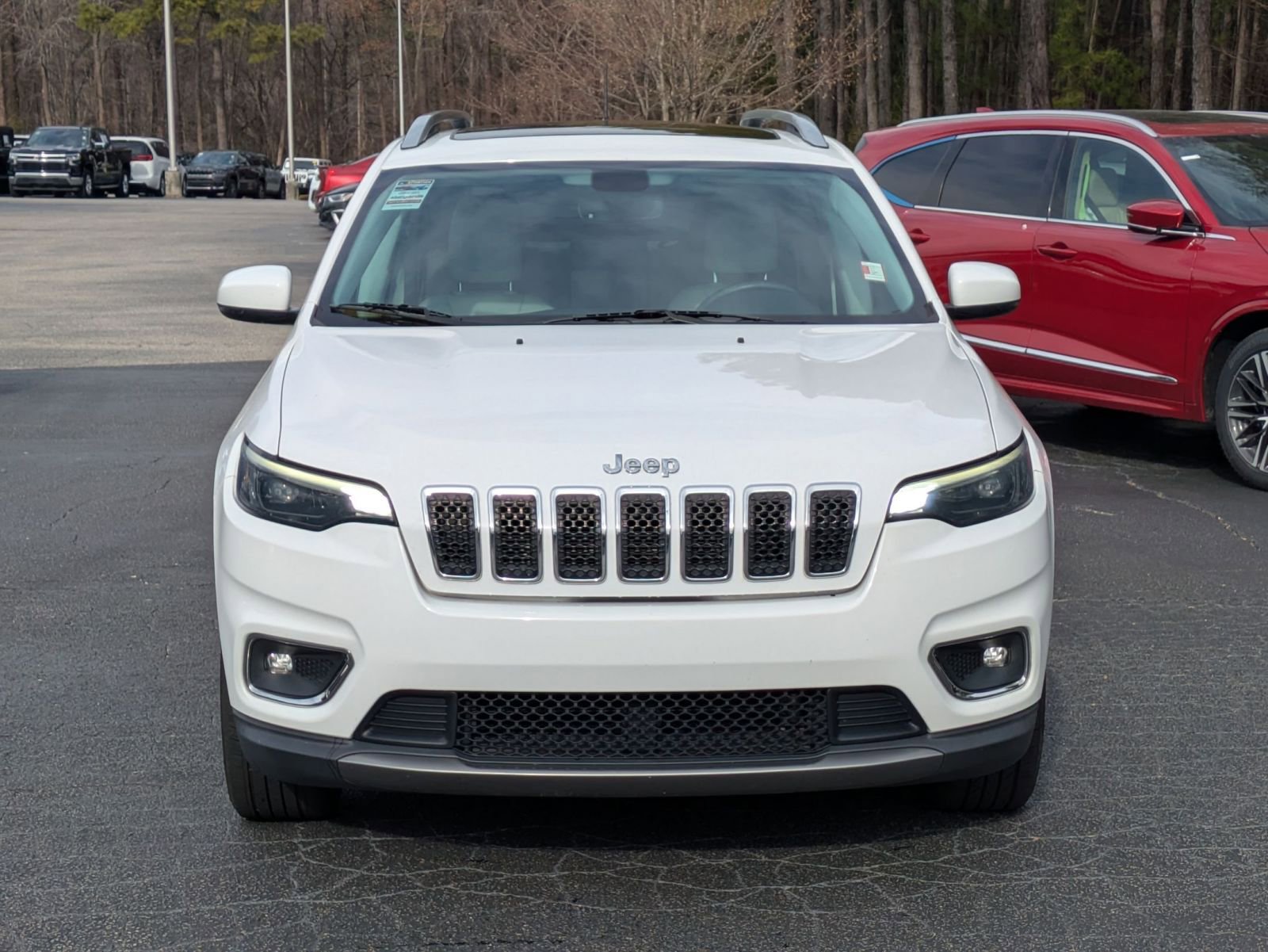 Used 2019 Jeep Cherokee Limited image 2