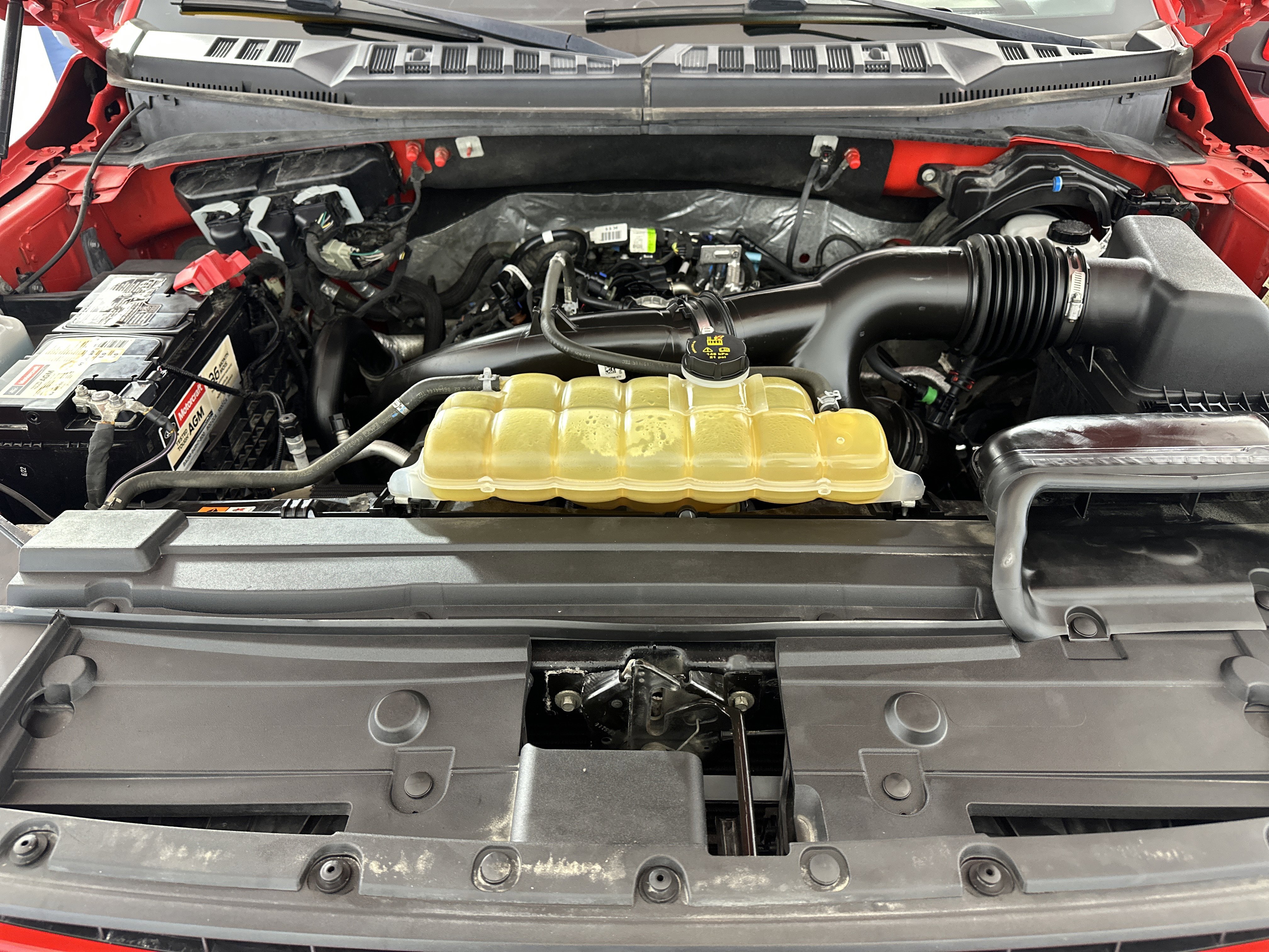 Used 2019 Ford F150 Lariat w/ Equipment Group 502A Luxury image 11