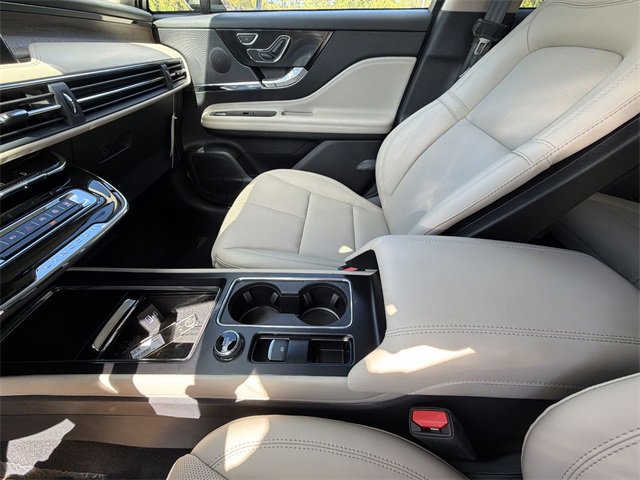 New 2026 Lincoln Corsair Reserve w/ Jet Appearance Package image 21