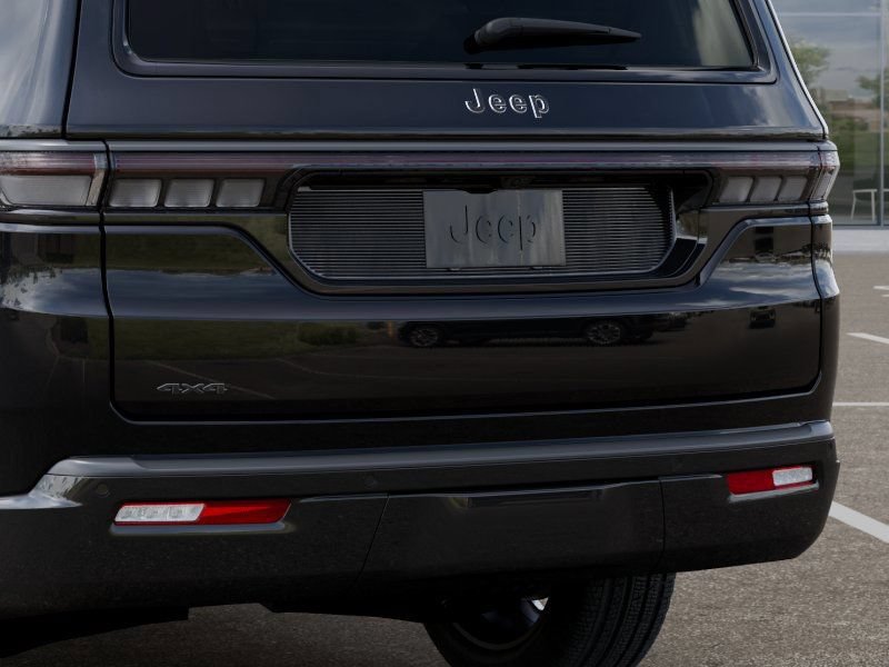 New 2026 Jeep Grand Wagoneer Summit AWD/4WD image 13