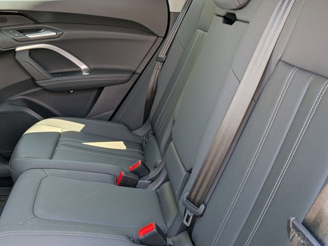 Certified 2025 Audi Q5 Premium w/ Convenience Package AWD/4WD image 15