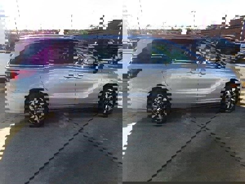 New 2026 Honda Odyssey EX-L image 6