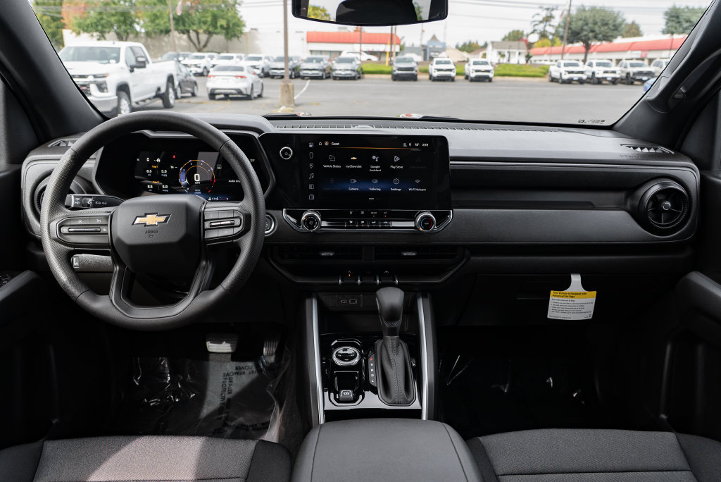 New 2026 Chevrolet Colorado W/T w/ WT Custom Package AWD/4WD image 9