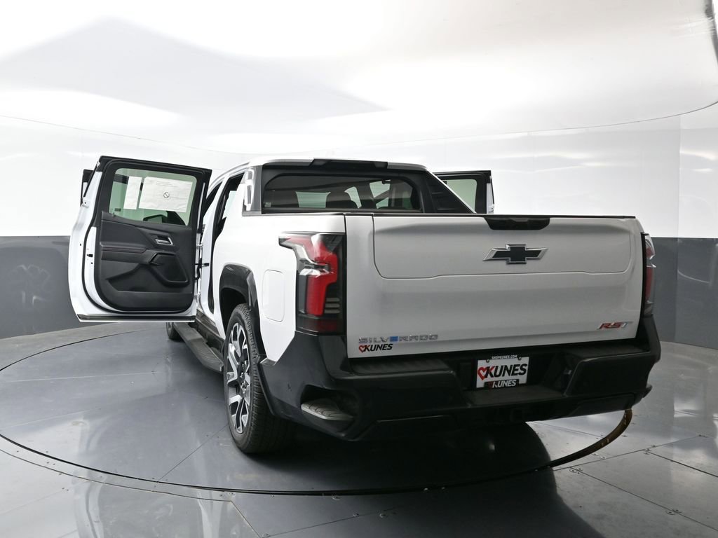 New 2025 Chevrolet Silverado EV RST image 54