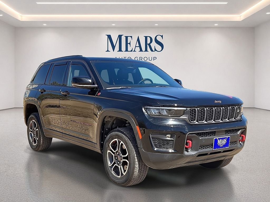 Used 2022 Jeep Grand Cherokee Trailhawk w/ ADV Protech Group II AWD/4WD image 7