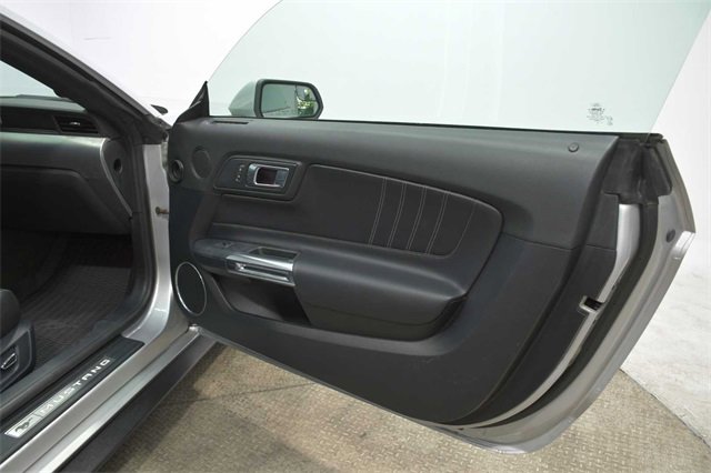 Used 2022 Ford Mustang Premium image 12