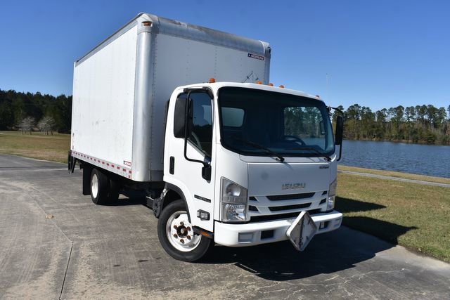 Used 2018 Isuzu NPR image 2