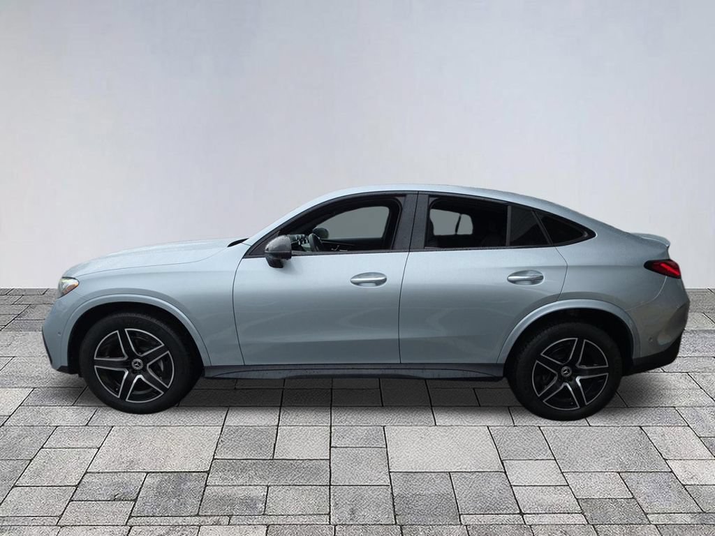 Certified 2025 Mercedes-Benz GLC 300 4MATIC image 4