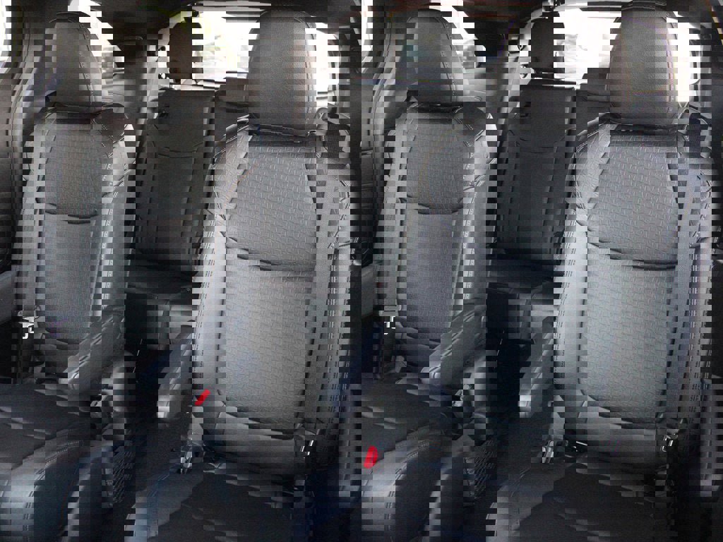 Used 2026 Toyota Sienna XLE Woodland Edition image 30