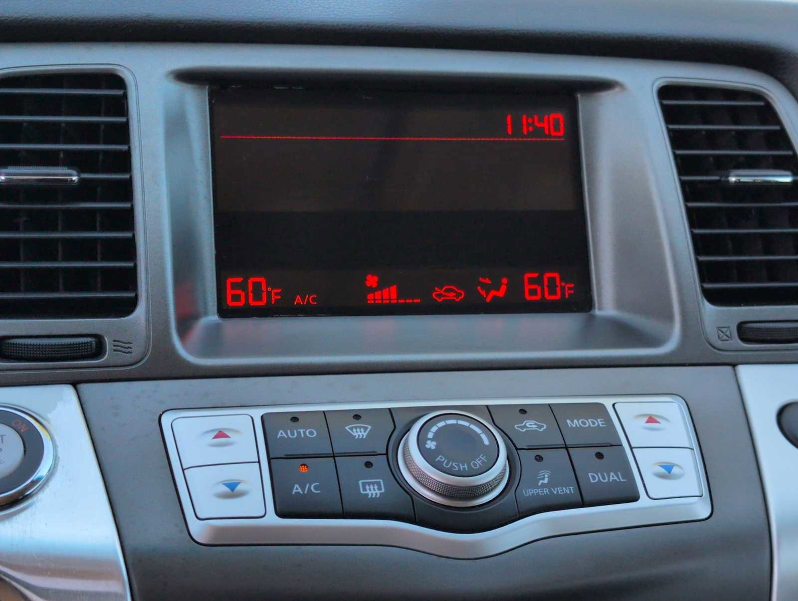 Used 2012 Nissan Murano S FWD image 27
