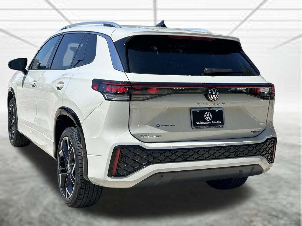New 2026 Volkswagen Tiguan SEL R-Line AWD/4WD image 3