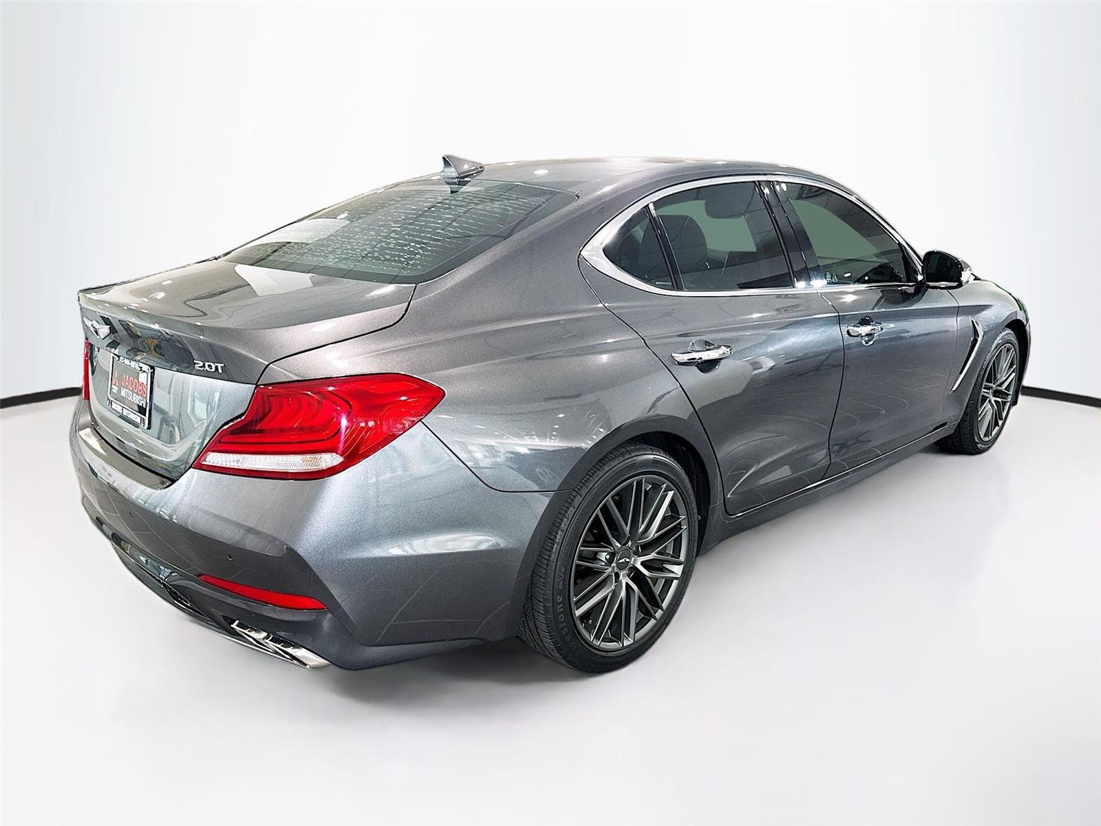 Used 2019 Genesis G70 2.0T Advanced w/ Elite Package RWD image 5