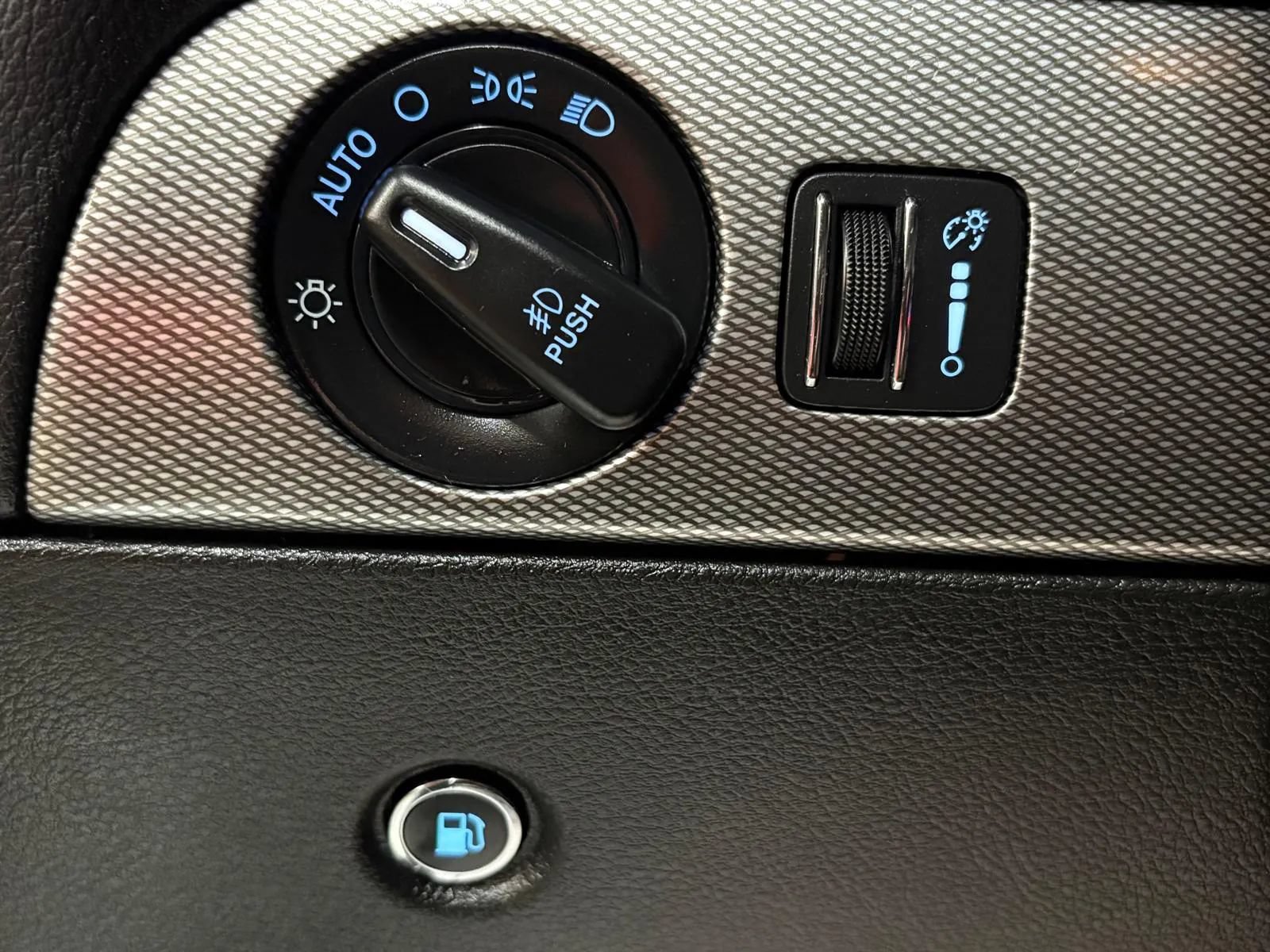Used 2020 Dodge Durango GT AWD/4WD image 33