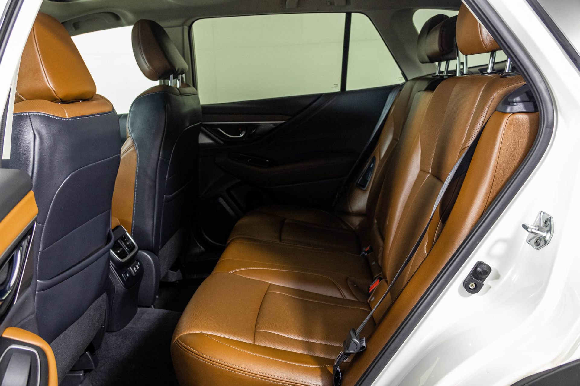 Used 2022 Subaru Outback Touring image 41