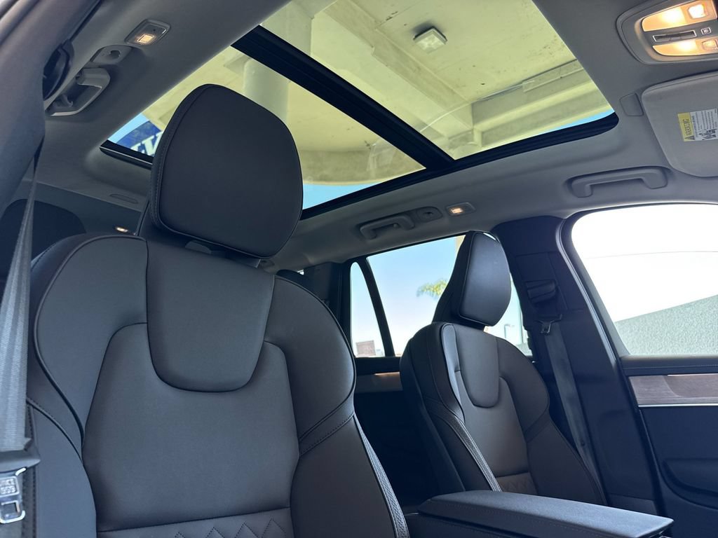 New 2026 Volvo XC90 B5 Core AWD/4WD image 17