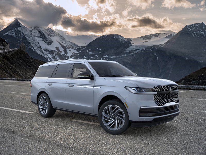 Used 2026 Lincoln Navigator Reserve AWD/4WD image 7