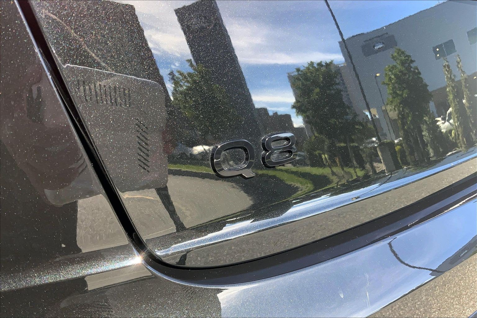 Used 2026 Audi Q8 Premium AWD/4WD image 9