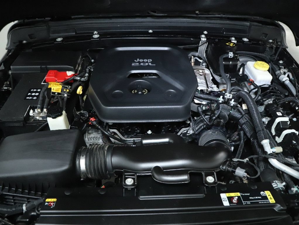 Used 2021 Jeep Wrangler Sport AWD/4WD image 32