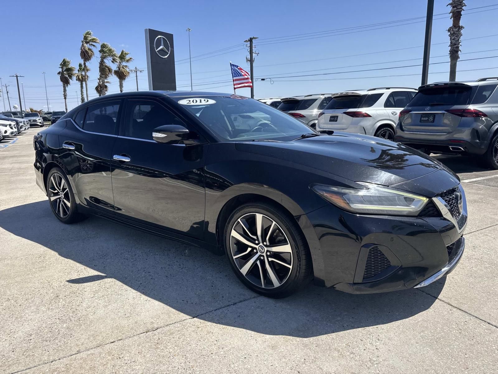 Used 2019 Nissan Maxima 3.5 SL w/ Floor Mat Group image 3