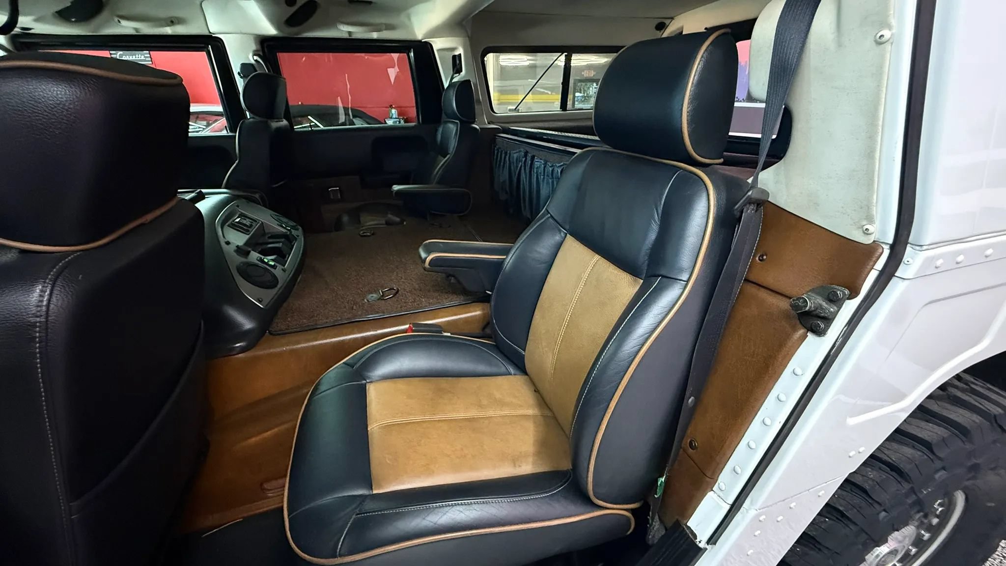 Used 2006 HUMMER H1 4-Door Wagon AWD/4WD image 22