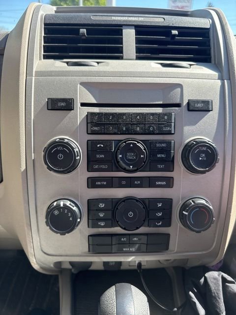 Used 2011 Ford Escape XLT w/ 202A Rapid Spec Order Code AWD/4WD image 4