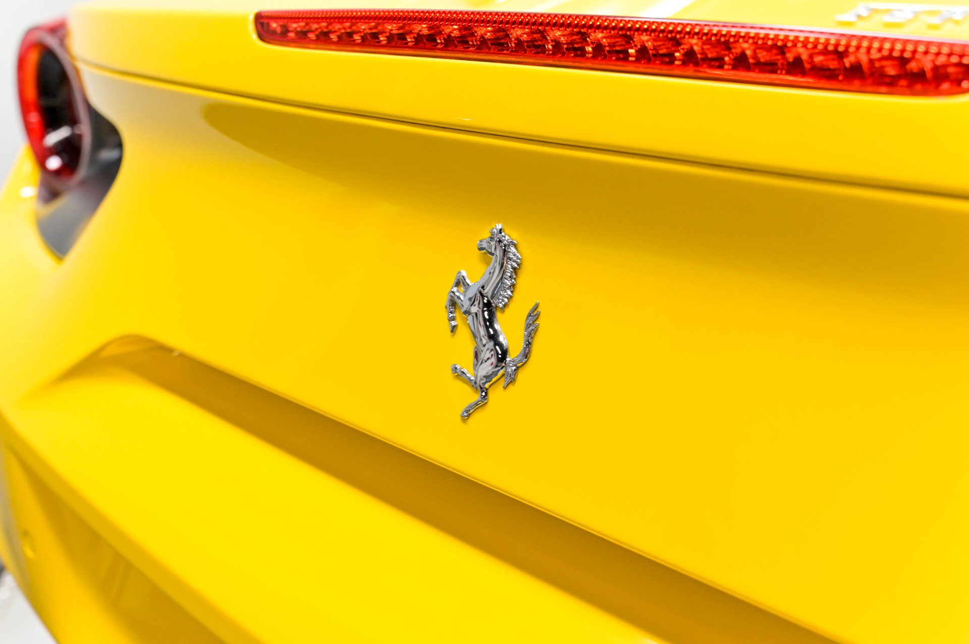 Used 2017 Ferrari 488 Spider RWD image 70