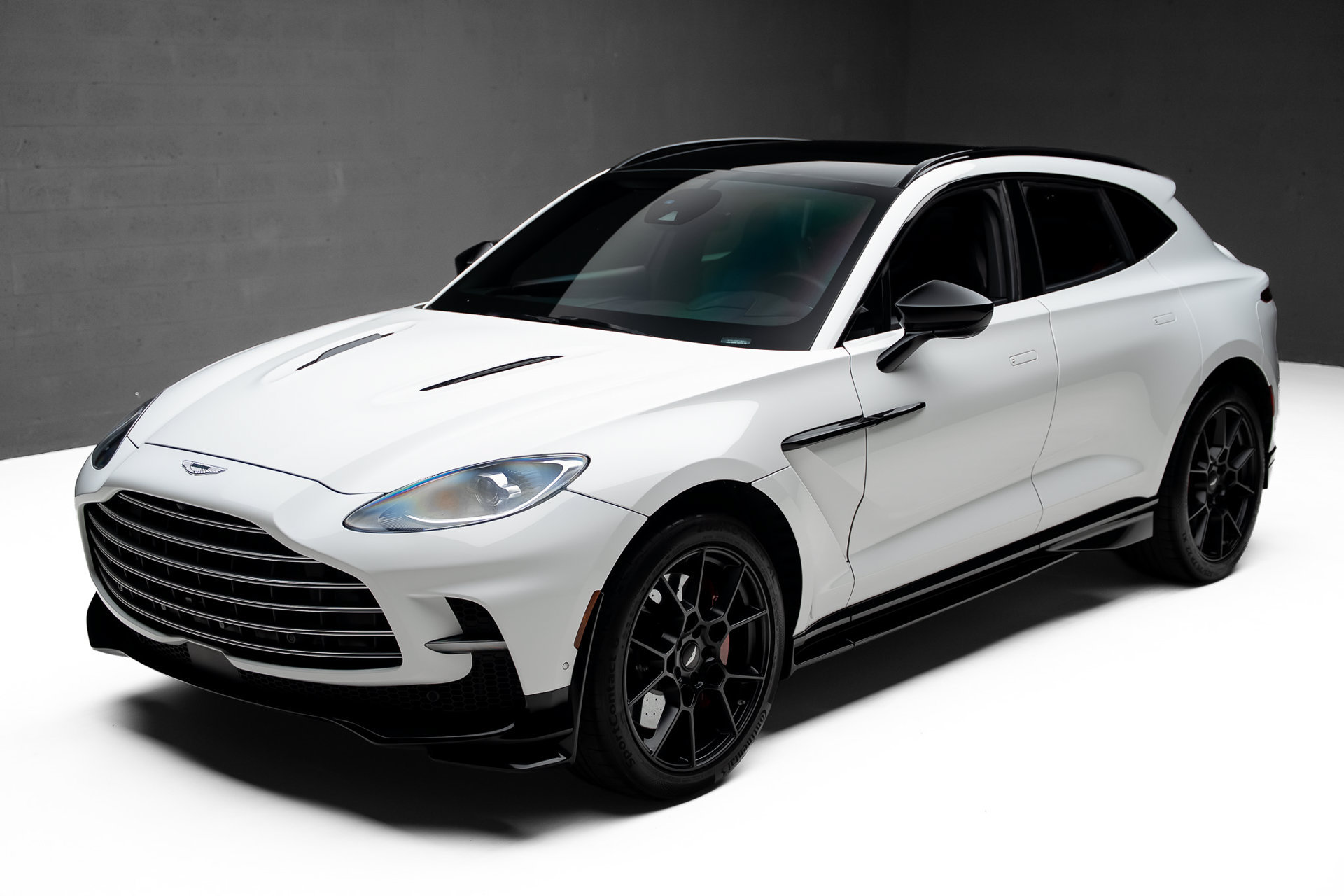 Used 2023 Aston Martin DBX 707 AWD/4WD image 5