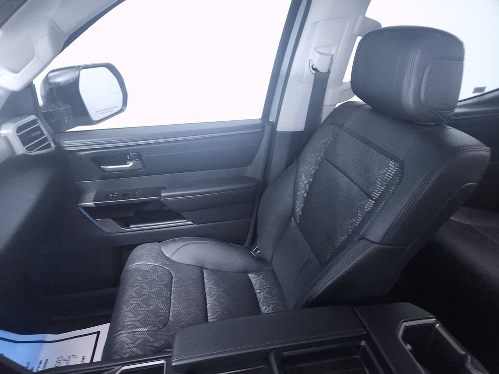 Used 2024 Toyota Tundra Limited AWD/4WD image 22