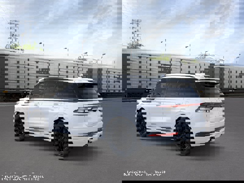 New 2026 Lincoln Aviator Reserve AWD/4WD image 4